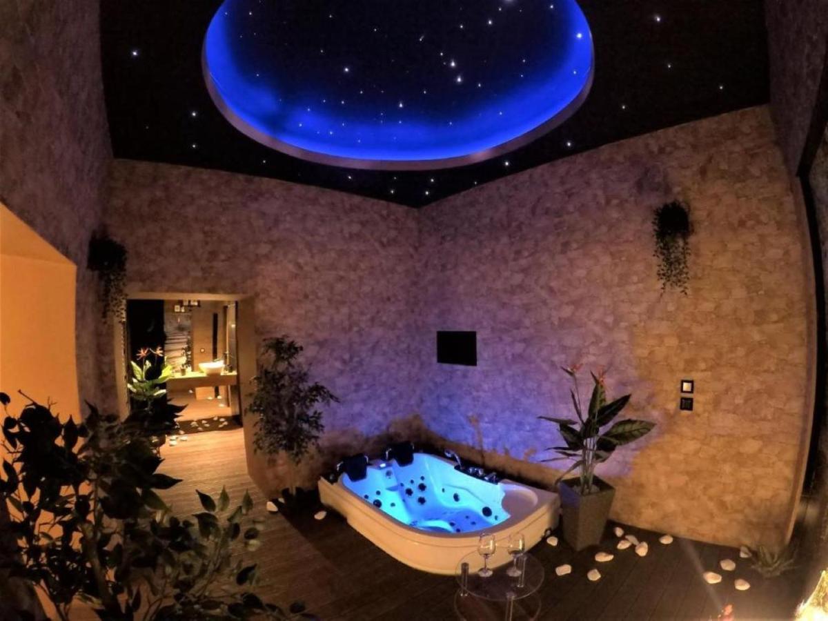 Z Jacuzzi Apartament